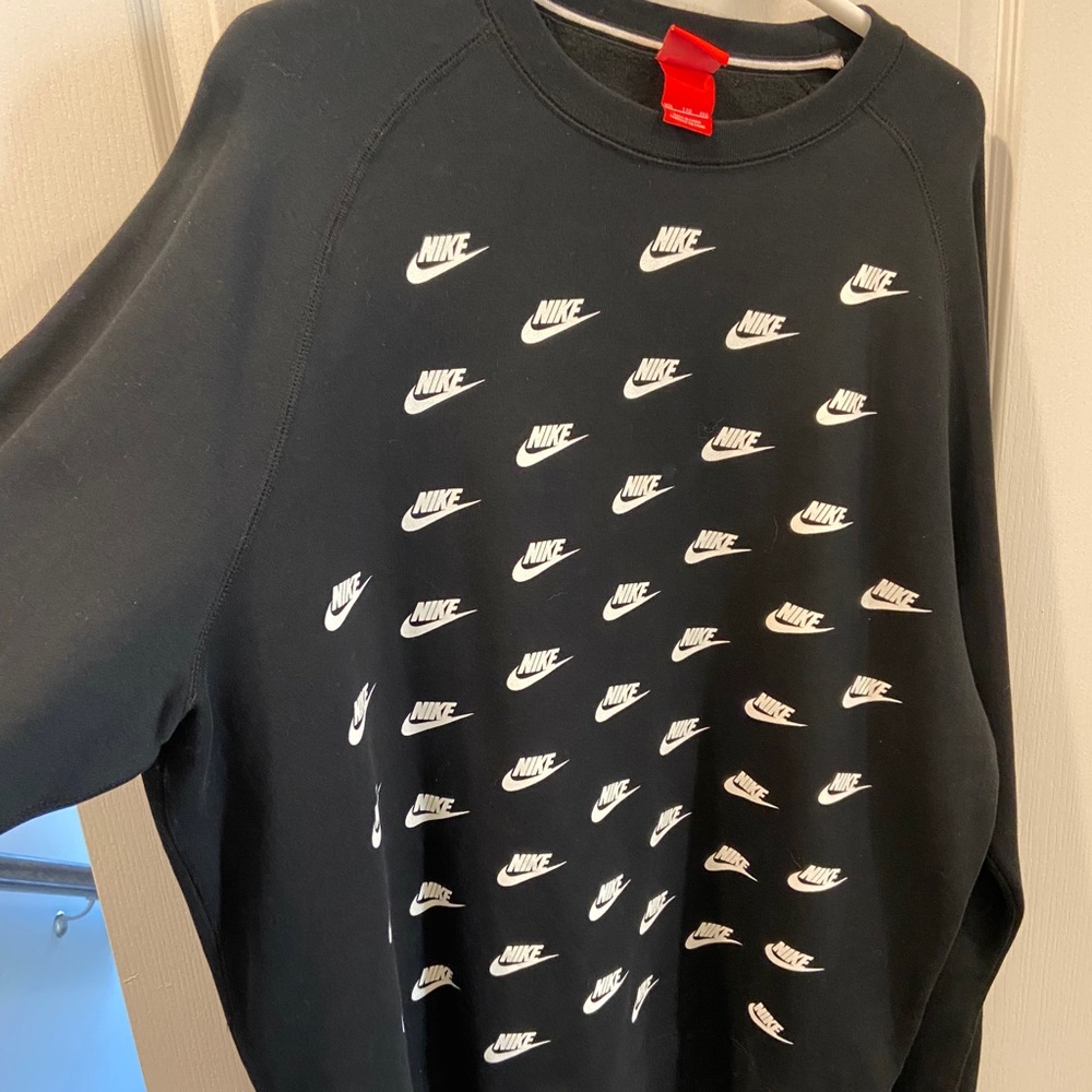 Sweat shirt